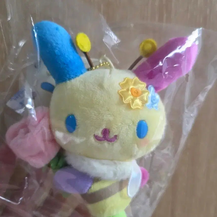 [BUNJANG] Sanrio Usahana Honeybee Mascot / 산리오 꿀벌 우사하나 마스코트