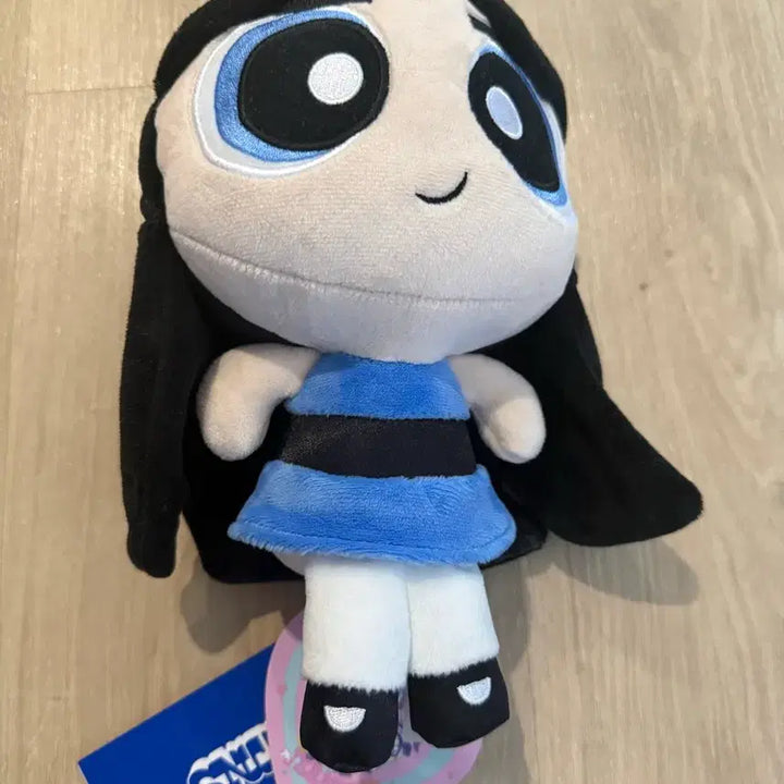 [BUNJANG] NewJeans Minji Doll (Medium) / 뉴진스 민지 인형(중형)