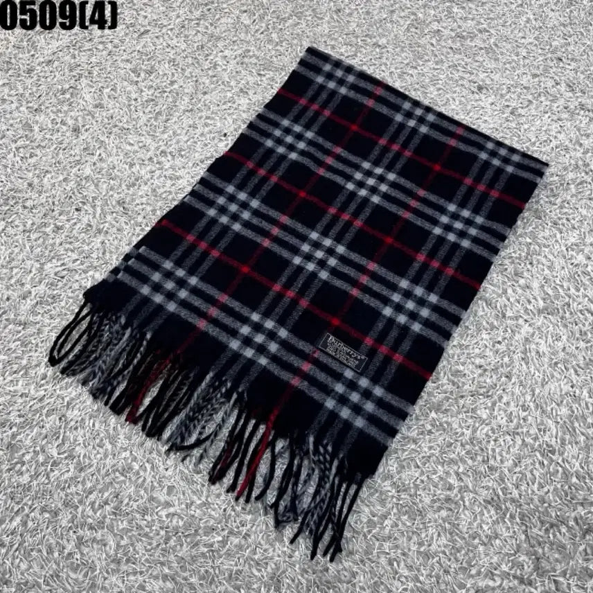 [BUNJANG] Burberry Black Cashmere Check Muffler / 버버리 블랙 캐시미어 체크 머플러 | 0509