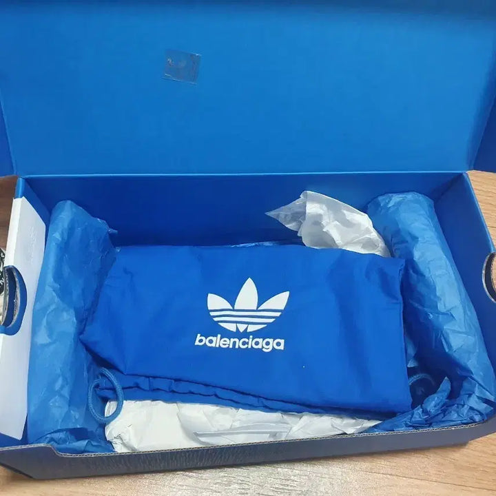 [BUNJANG] Balenciaga x Adidas Stan Smith Sneakers (Size 41) / 발렌시아가 아디다스 스탠스미스 41 풀박스