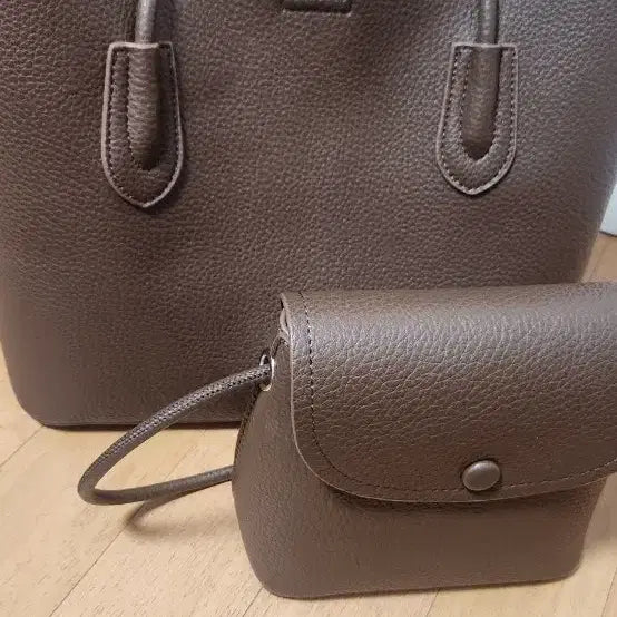 [BUNJANG] Brown Tote Bag and Mini Crossbody Bag Set / 예쁜 브라운 가방세트   새거160000->70000
