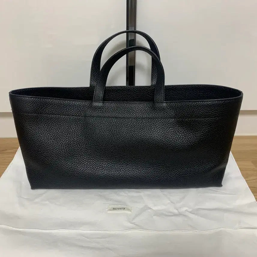 [BUNJANG] Necessary Wide Bag Medium Black / 네세서리 와이드 백 미디움