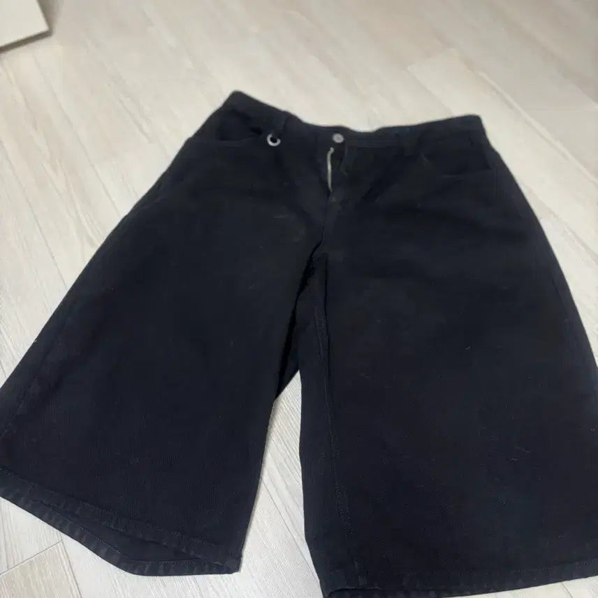 [BUNJANG] Signature Summer Cotton D-Ring Bermuda Pants Black L / 시그니처 썸머 코튼 D링 버뮤다 팬츠 블랙 L