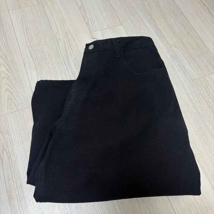 [BUNJANG] Signature Summer Cotton D-Ring Bermuda Pants Black L / 시그니처 썸머 코튼 D링 버뮤다 팬츠 블랙 L