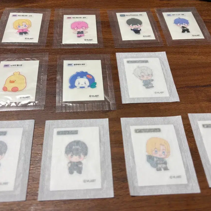 [BUNJANG] PLAVE Tteobuseal Bundle Set (GS25 + Calligo 2) / [일괄]플레이브 띠부씰(gs25+칼리고2)