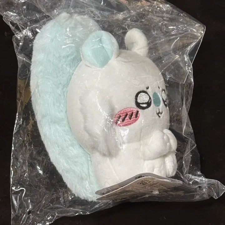 [BUNJANG] Chiikawa Momonga Sitting Plush / 치이카와 웅크려 앉은 모몽가