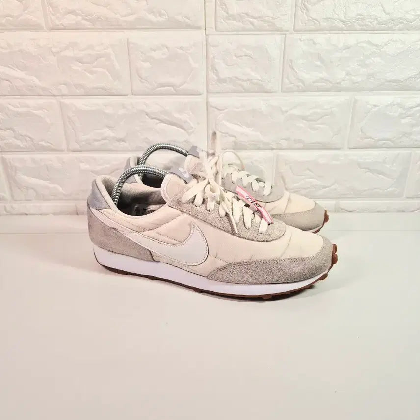 [BUNJANG] Nike Daybreak Summit White Sneakers (265mm) / 나이키 265 데이브레이크 써밋 화이트(세탁완료)