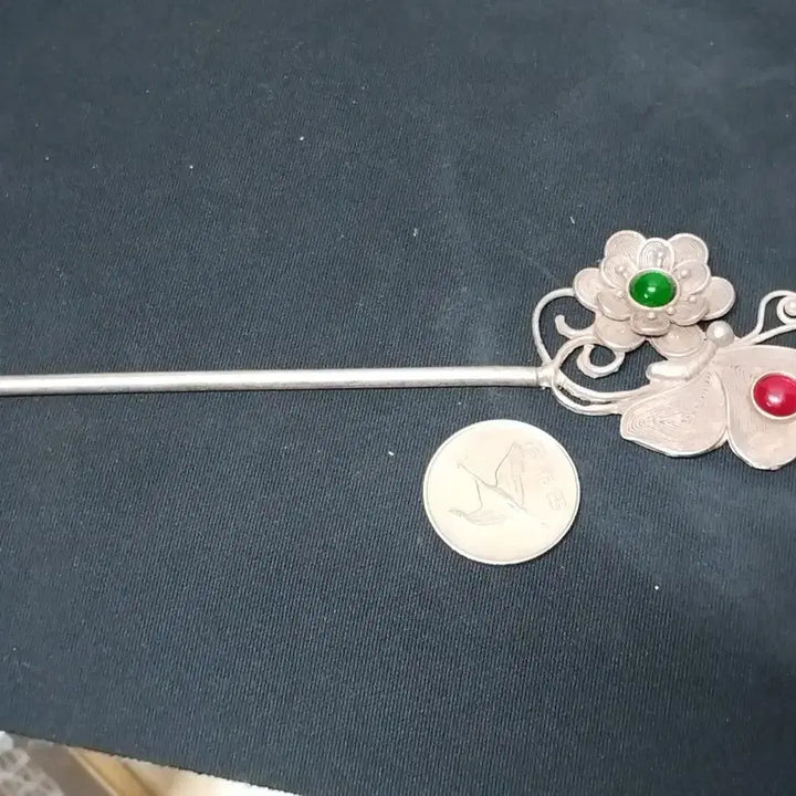 [BUNJANG] Embellished Butterfly Design Hairpin / 보석 장식 백동족은 나비문 비녀