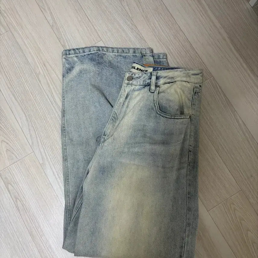 [BUNJANG] INSILENCE CALK Low Waist Wide Jeans Light Blue M / 인사일런스 CALK 로우 웨이스트 와이드진 라이트블루 M