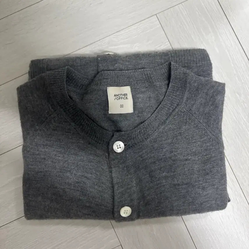 [BUNJANG] Another Office Cardigan / 어나더오피스 가디건