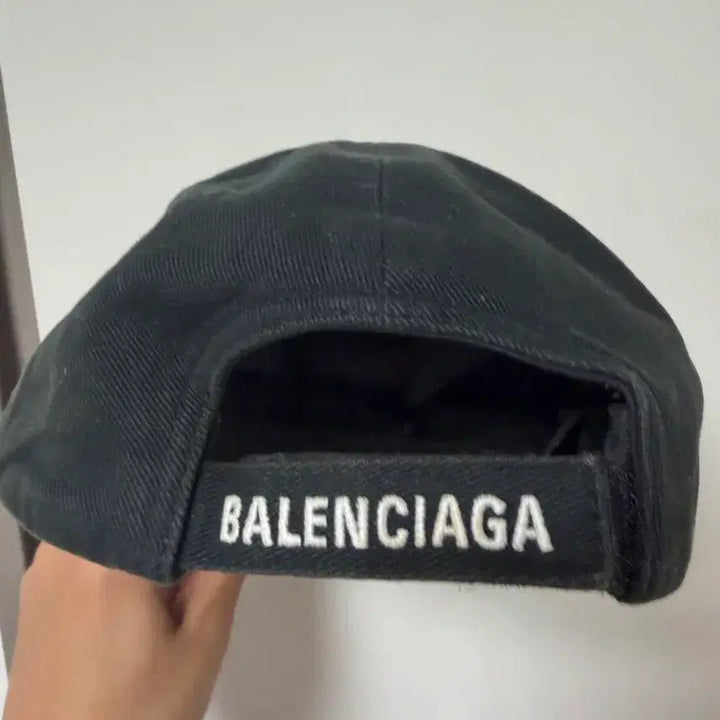[BUNJANG] Balenciaga Gay Cap / 발렌시아가 gay 볼캡