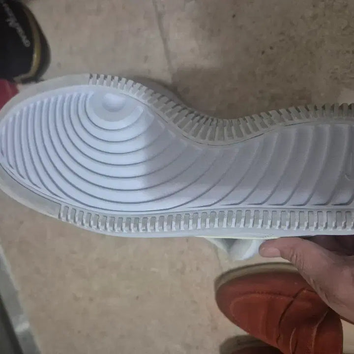 [BUNJANG] Nike Air Force 250 White Sneakers / 나이키 에어포스 250 흰색 25000원
