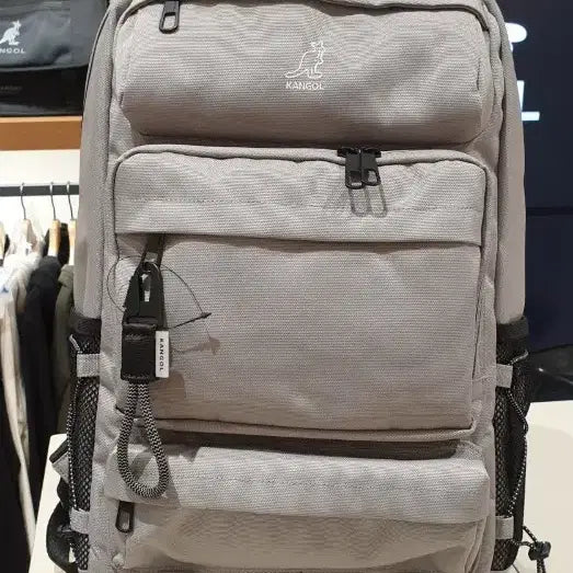 [BUNJANG] Kangol Glamping Medium Backpack Gray / 캉골 글램핑 미디엄 백팩 회색 가방[새제품]