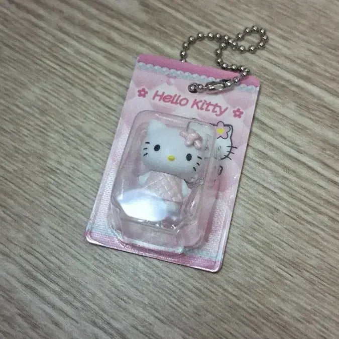 [BUNJANG] Bandai Sanrio Hello Kitty Miniature Collection Mini Figure Gacha (Quilting Kitty) / 반다이 산리오 헬로키티 미니어처 콜렉션 미니 피규어 가챠 (퀄팅 키티)