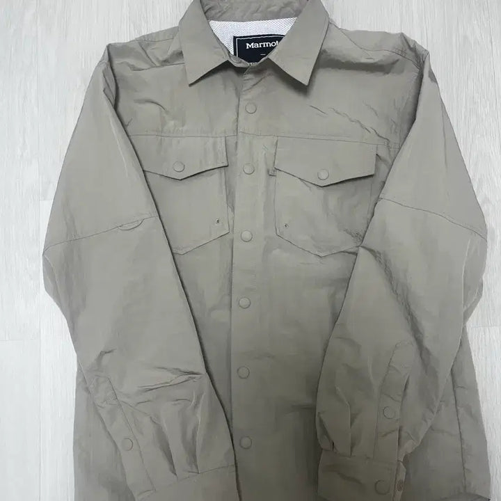 [BUNJANG] Marmot x Uniform Bridge Collaboration Nylon Shirt - Size M / 마모트 유니폼브릿지 콜라보 나일론 셔츠 M사이즈