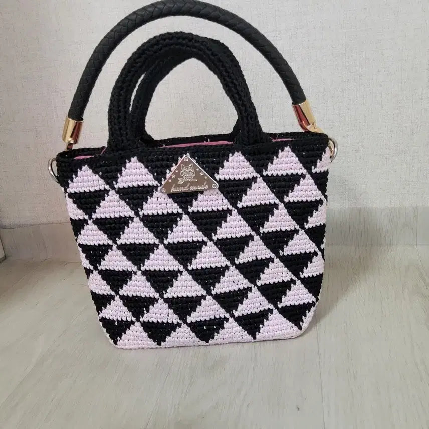 [BUNJANG] Prada Style Patterned Tote Bag / 프라다식 패턴백