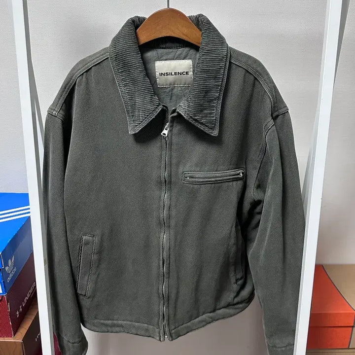 [BUNJANG] Silence Corduroy Quilting Jacket / 인사일런스 코듀로이 퀼팅 자켓