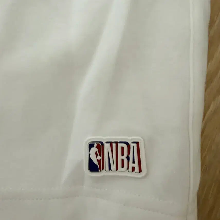 [BUNJANG] NBA Pintuck Shorts White / nba 핀턱 반바지 화이트