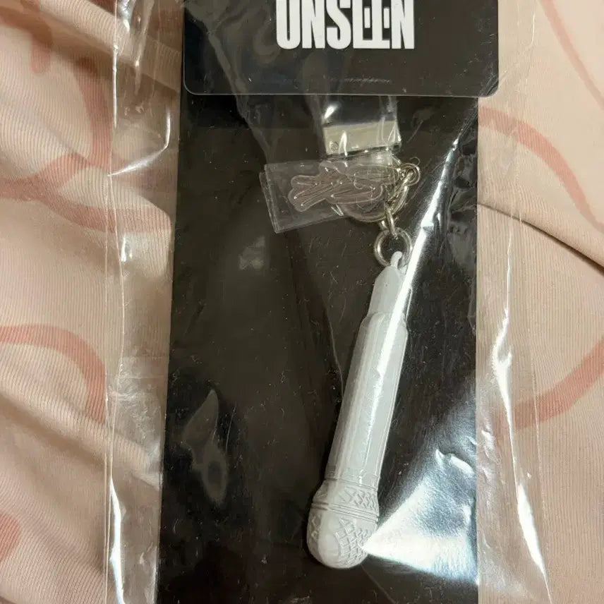 [BUNJANG] ENHYPEN Sunghoon UNSEEN MIC Keyring / 엔하이픈 unseen 입장 MIC 키링 성훈