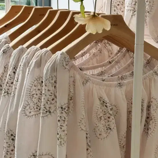 [BUNJANG] Thebaz Flora Blouse / 인더바즈 플로라 블라우스 새상품