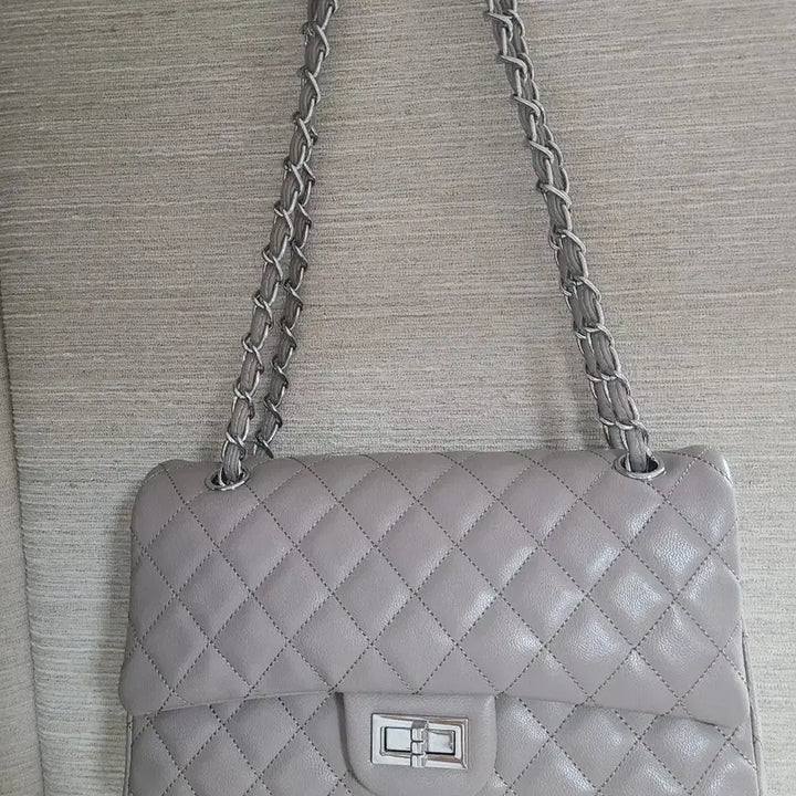 [BUNJANG] Quilted Chain Bag Gray / 퀼팅 체인백 그레이