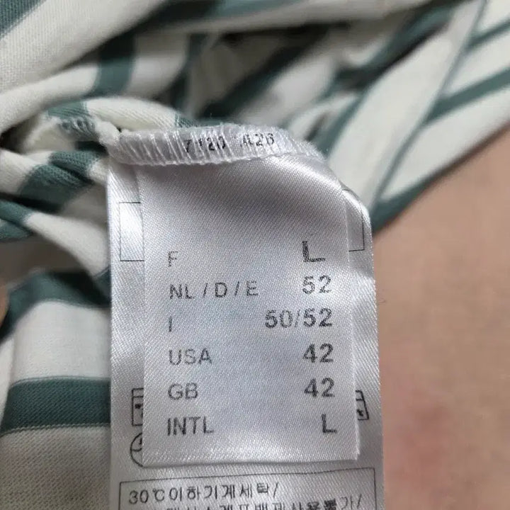 [BUNJANG] Saint James Miquelon Size L / 세인트제임스 밍콰이어 42(L)