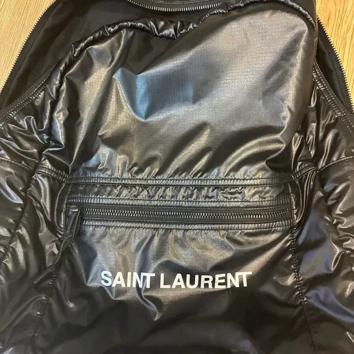 [BUNJANG] Saint Laurent Nylon City Backpack / 생로랑 나일론 시티백