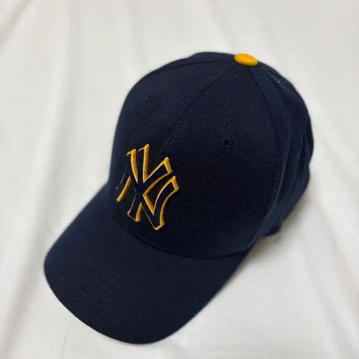 [SOLD OUT] MLB 양키스  네이비 볼캡