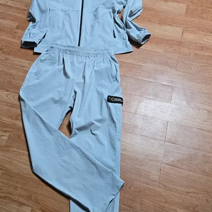 [BUNJANG] National Geographic Zip-Up Set / 네셔널지오그레픽 집업세드