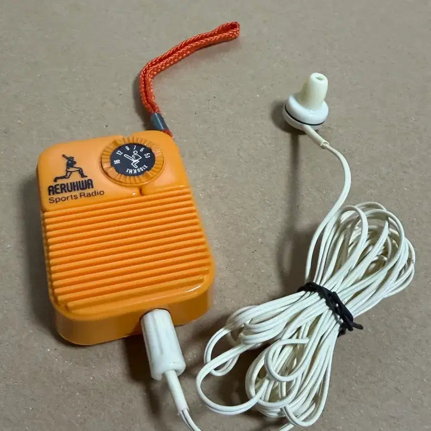 [BUNJANG] 1980s Korean Baseball Pocket Mini Radio / 80년대 프로야구 미니 라디오 국산 스포츠라디오