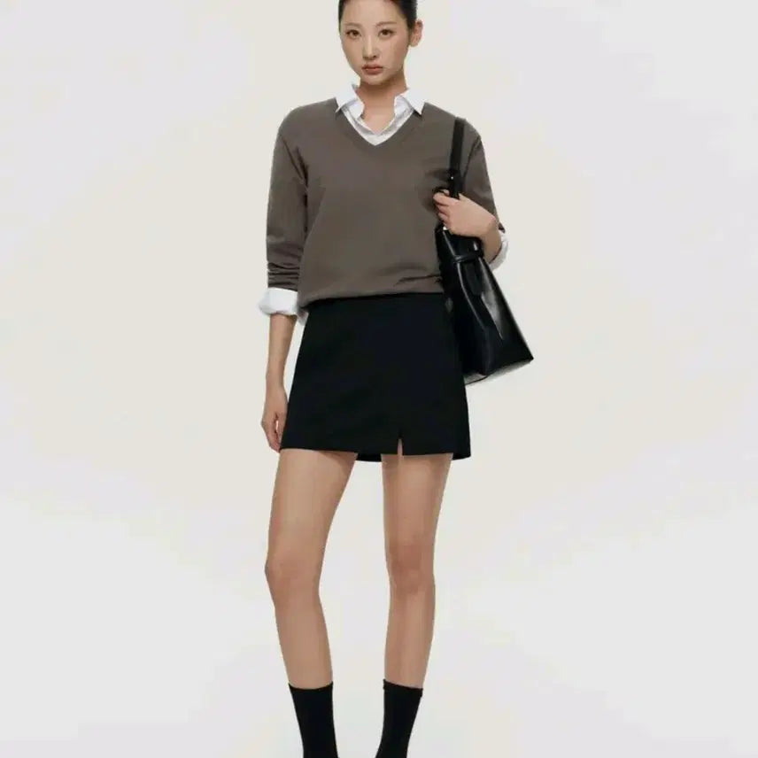 [BUNJANG] Musinsa Standard Black Mini Skirt (Slit Mini Skirt) - Size S / 무신사 스탠다드 블랙 미니 스커트 S(슬릿 미니 스코츠)