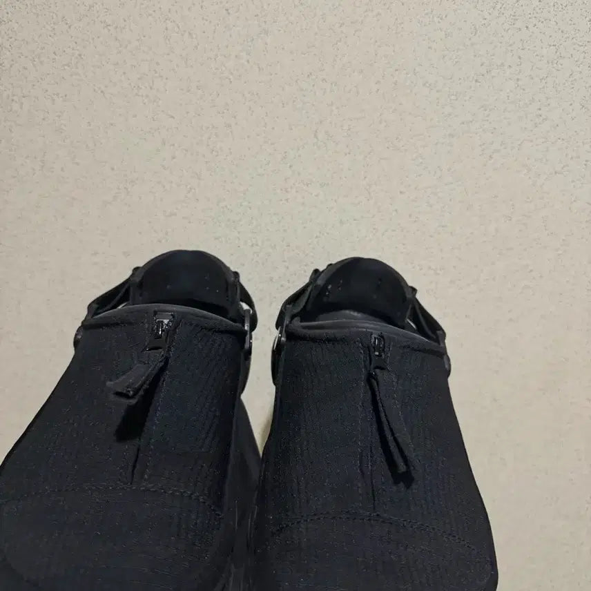 [BUNJANG] Crocs Kasina All Terrain Clog Black / 크록스 카시나 올 터레인 클로그 블랙 265