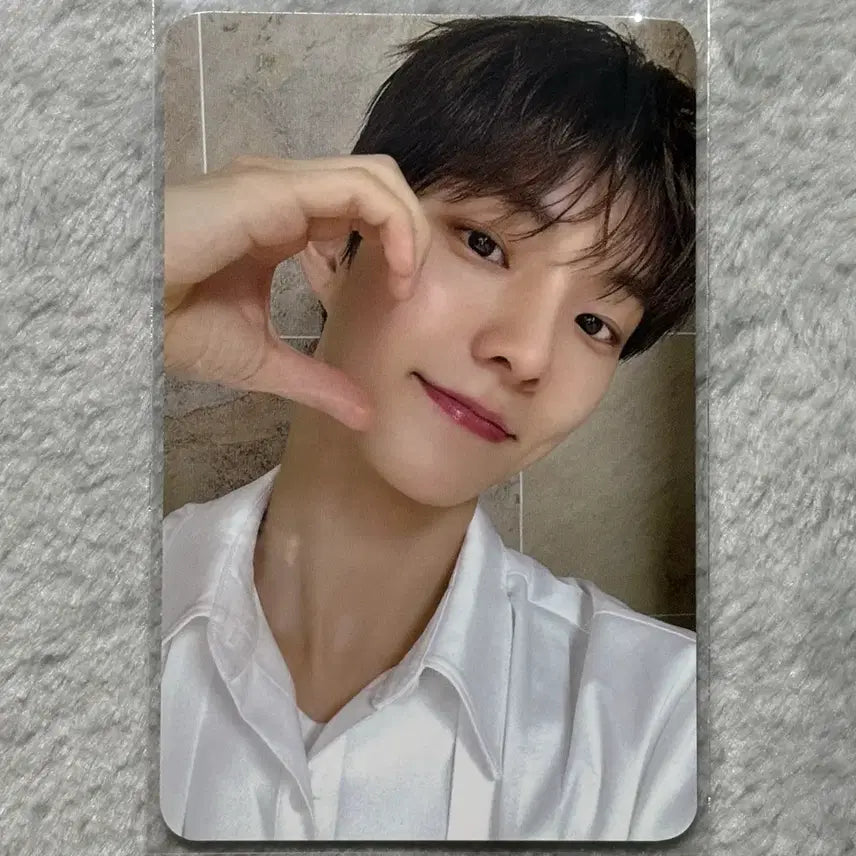 [BUNJANG] The Boyz Q In-ter-view First Concert Photocard / 더보이즈 큐 인터젝션 첫콘 입장포카