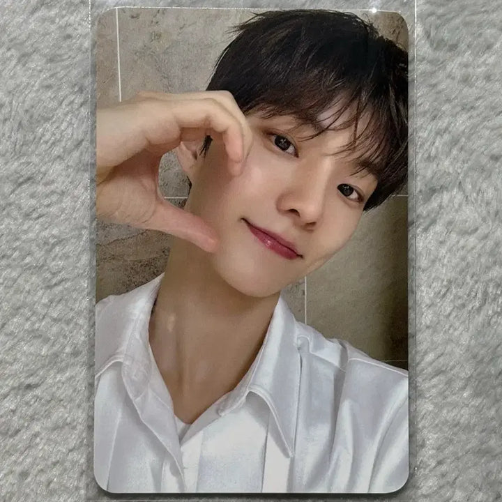 [BUNJANG] The Boyz Q In-ter-view First Concert Photocard / 더보이즈 큐 인터젝션 첫콘 입장포카