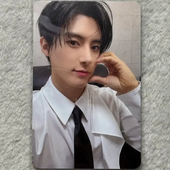 [BUNJANG] The Boyz Eric Intersection First Concert Entrance Photocard / 더보이즈 에릭 인터젝션 첫콘 입장포카