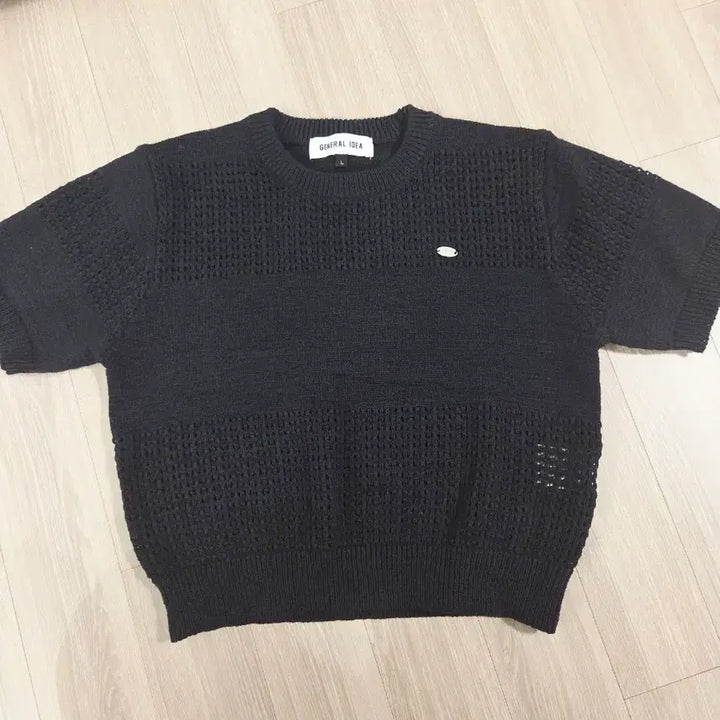 [BUNJANG] General Idea 24SS Punching Short-Sleeve Knit Black L / 24ss 제너럴아이디어 펀칭 반팔 니트 블랙 L