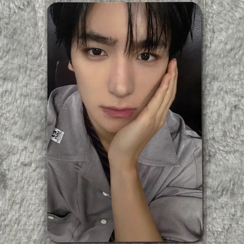 [BUNJANG] The Boyz HyunJae Inter-Action Concert Photocard / 더보이즈 현재 인터젝션 중콘 입장포카
