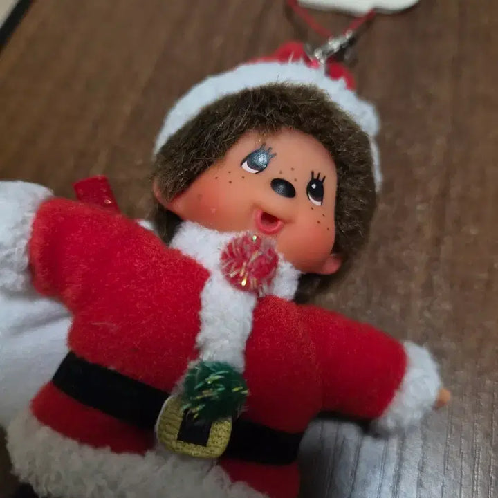 [BUNJANG] Vintage Santa Monchhichi Keychain / 고전 산타 몬치치 키링