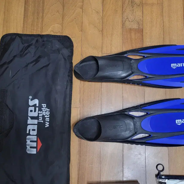 [SOLD OUT] 마레스 EU 31-33 사이즈 오리발 외 모두일괄 택포