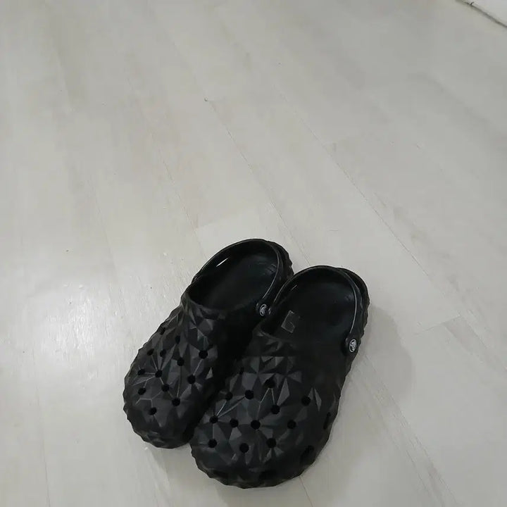 [BUNJANG] Crocs Geometric Sandals (Unused) Size 270-275mm / (미사용) 기하학 크록스 정품 실측270~275