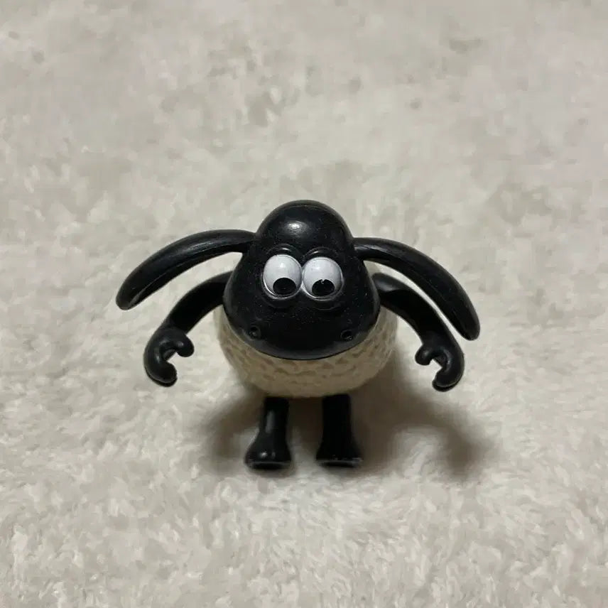 [BUNJANG] Shaun the Sheep Plush Toy Figure / 숀더쉽 양 인형 피규어 장난감