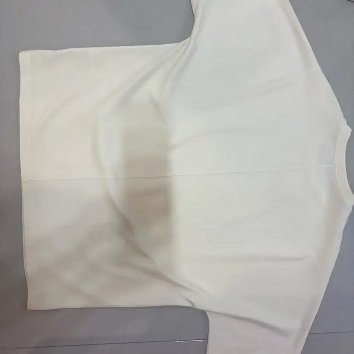 [BUNJANG] Time Homme Ivory Short Sleeve T-Shirt Size 110 / 타임옴므 아이보리 반팔 티셔츠 110사이즈