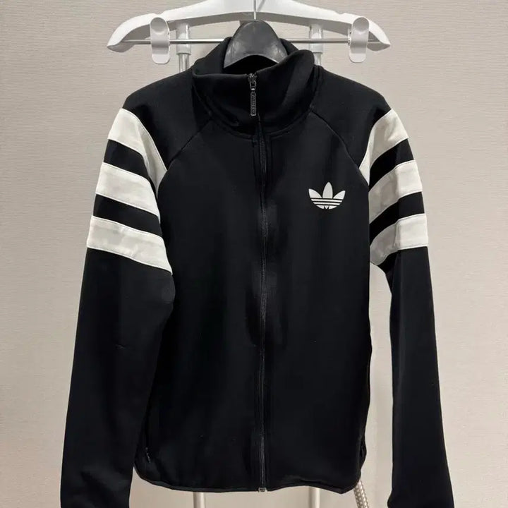 [BUNJANG] Adidas Track Top Jersey Zip-up Size 100 / 아디다스 트랙탑 져지 집업 100사이즈