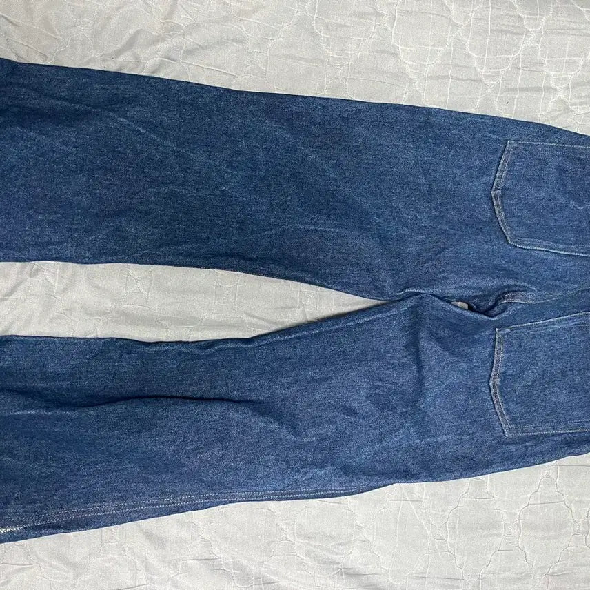 [BUNJANG] AMI Flare Fit Jeans / 아미 플레어핏 진