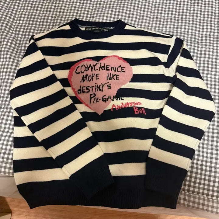 [BUNJANG] Andersson Bell Stripe Heart Knit / 앤더슨벨 스트라이프 하트 니트