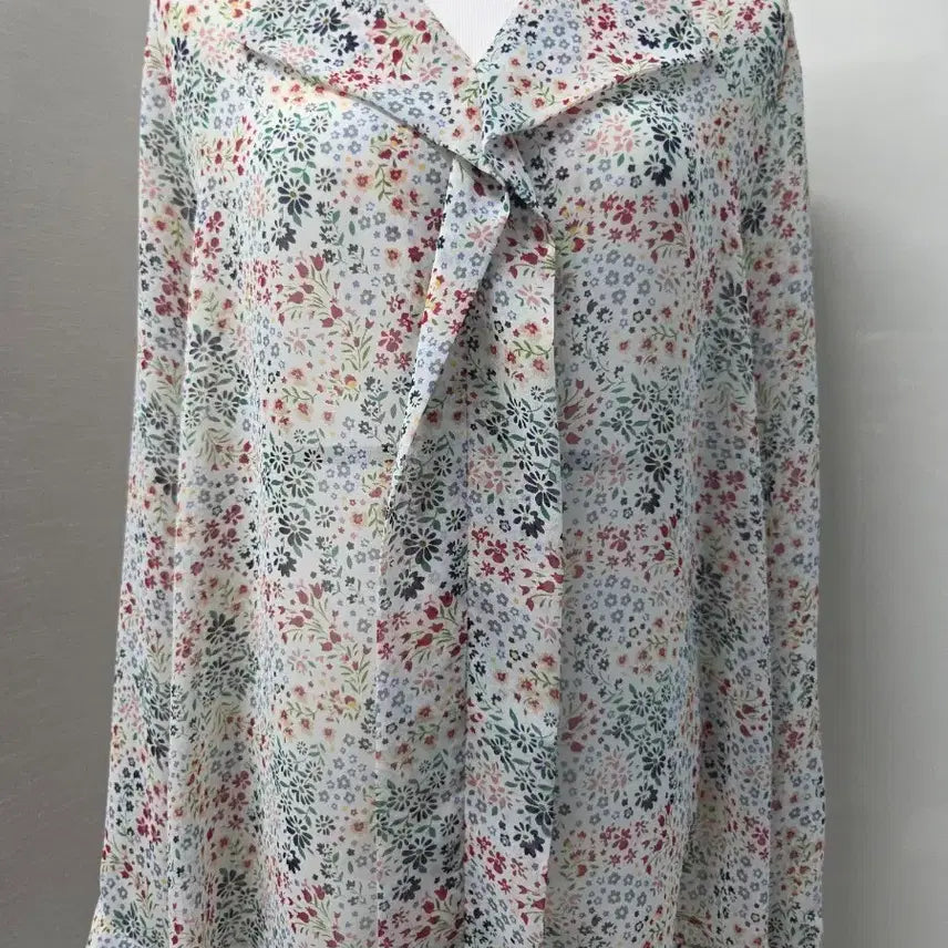 [BUNJANG] Wrinkle-Free Blouse T-Shirt / (새상품)링클프리 블라우스 티셔츠