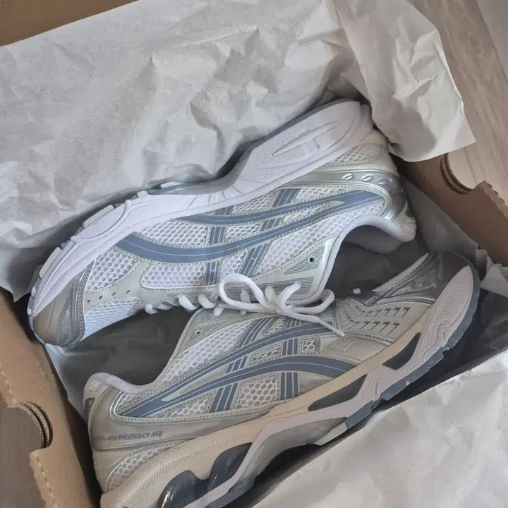 [BUNJANG] ASICS Gel-Kayano 14 Sneakers / 아식스 본사정품 젤카야노14 290사이즈