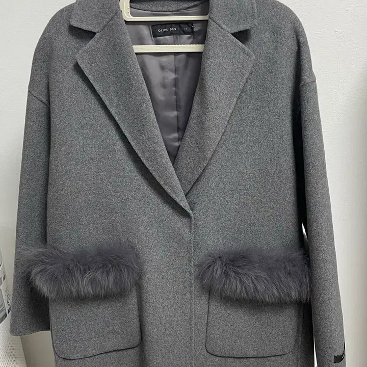 [BUNJANG] Olive des Olive Grey Fur Coat / 올리브데올리브 그레이 퍼 코트