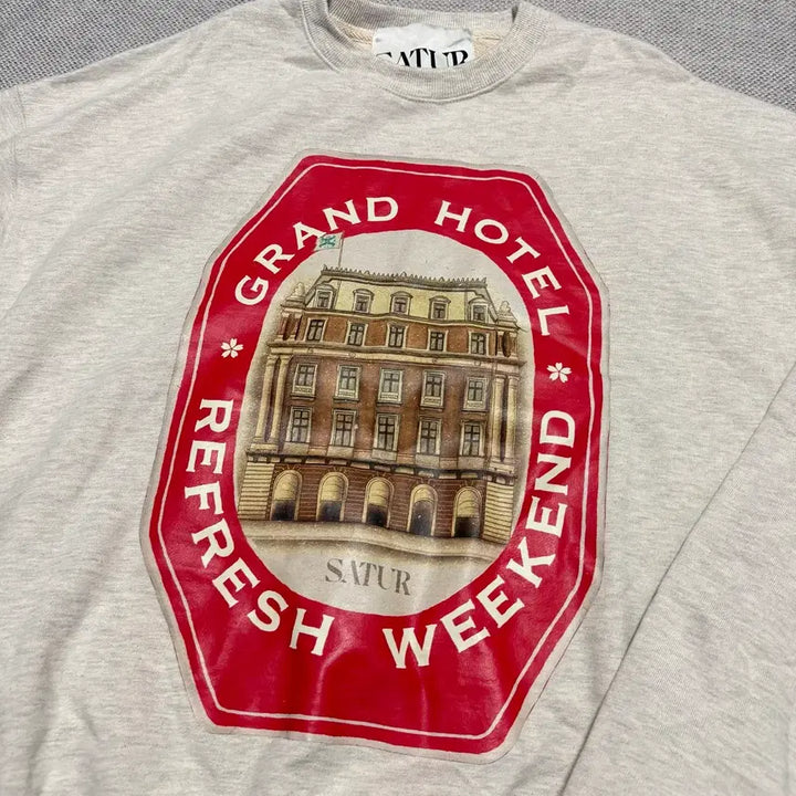 [BUNJANG] SATUR Grand Hotel Sweatshirt / SATUR 세터 맨투맨