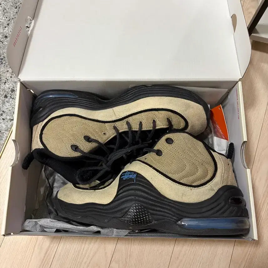 [BUNJANG] Nike Stussy Air Penny Limestone Shoes (280mm) / 나이키 스투시 에어페니 라임스톤 280